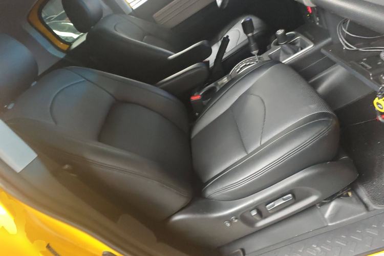 Used Toyota FJ Cruiser 2019 4.0L Middle East Version Right Front Seat