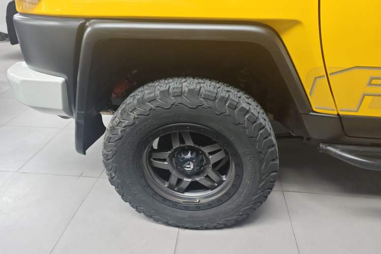 Used Toyota FJ Cruiser 2019 4.0L Middle East Version Right Rear Wheel Hub