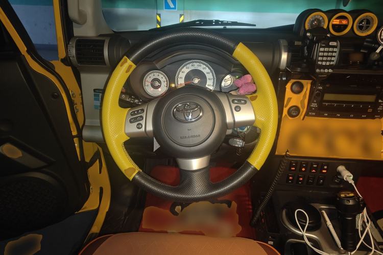 Used Toyota FJ Cruiser 2019 4.0L GX-R Dual Fuel System Twin Fuel Tanks Air Pump – Middle East Steering Wheel