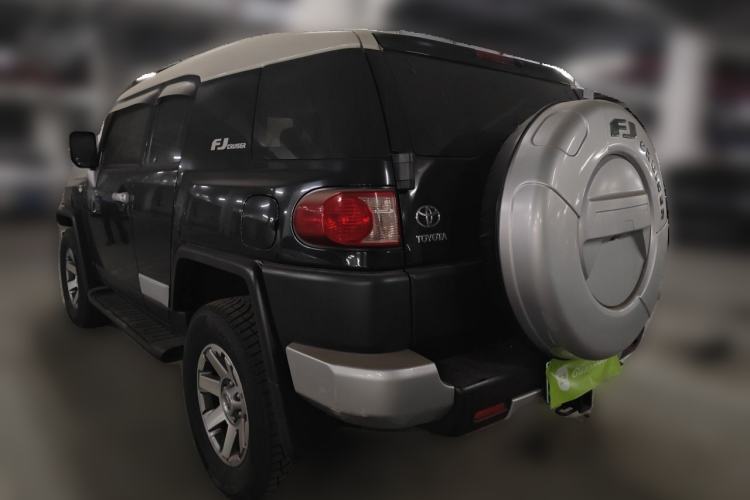 Used Toyota FJ Cruiser  Rear Left 45 Deg