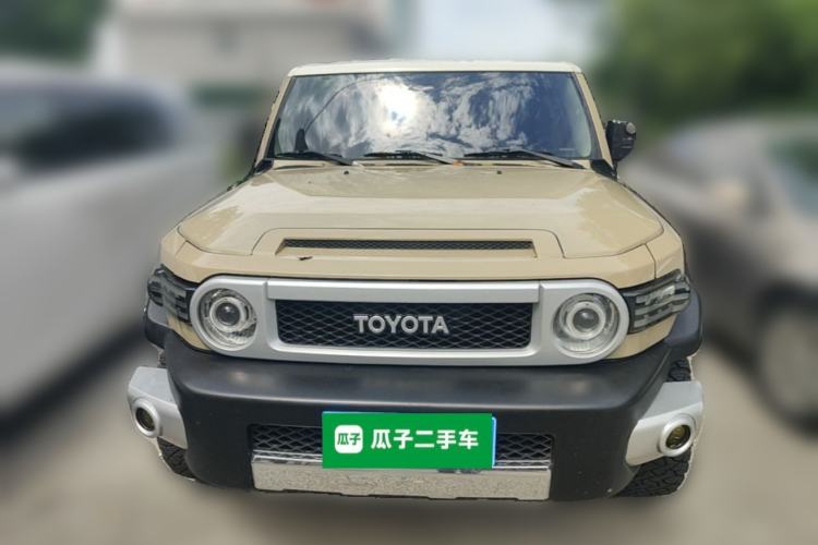 Used Toyota FJ Cruiser  Front