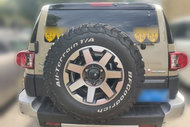 Used Toyota FJ Cruiser  Rear