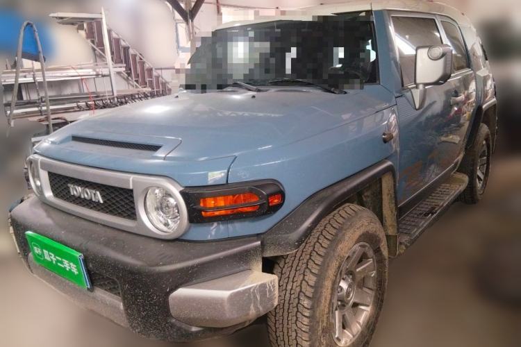Used Toyota FJ Cruiser 2021 Toyota FJ Cruiser, automatic transmission, 4.0L engine, two-door, five-seater (parallel import). Guazi used car, China used car export, Used car for sale, Used Toyota cars, Cheapest cars for sale