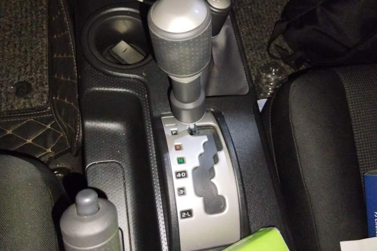Used Toyota FJ Cruiser  Gear Lever