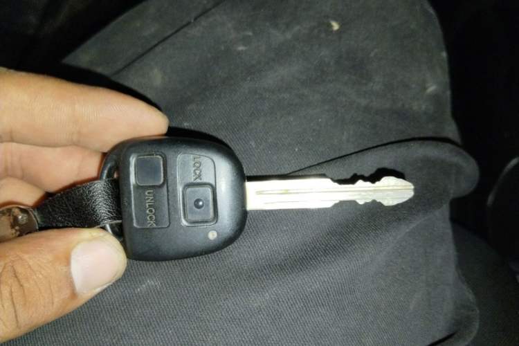 Used Toyota FJ Cruiser  Vehicle Key