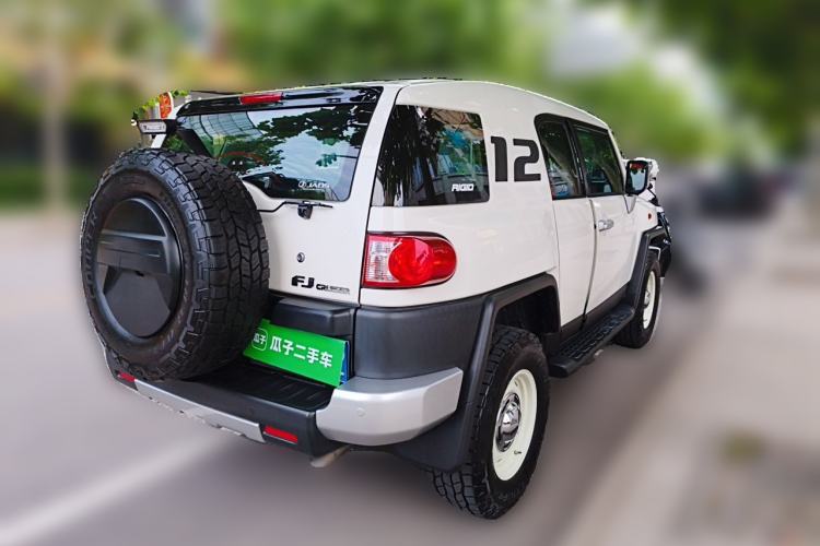 Used Toyota FJ Cruiser  Rear Right 45 Deg