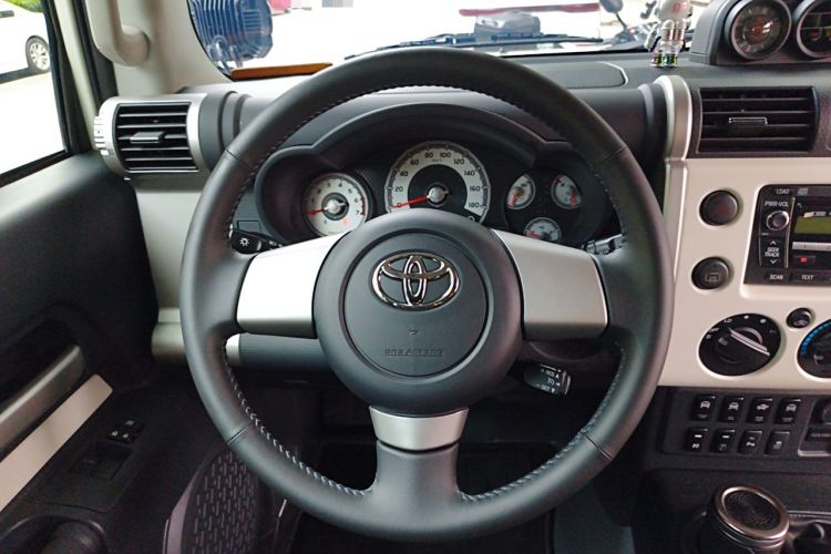 Used Toyota FJ Cruiser  Steering Wheel