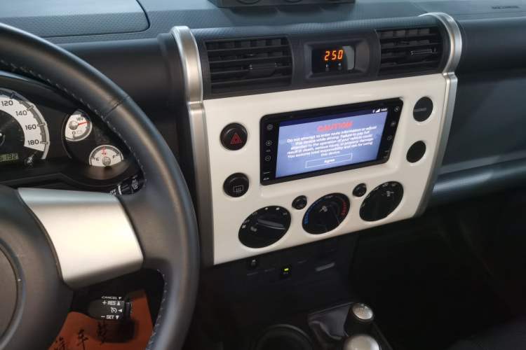 Used Toyota FJ Cruiser 2022 4.0L GX-R Dual Fuel JBL Middle East Audio And AC Panel
