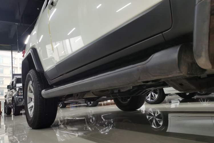 Used Toyota FJ Cruiser 2022 4.0L GX-R Dual Fuel JBL Middle East Right Side Sill