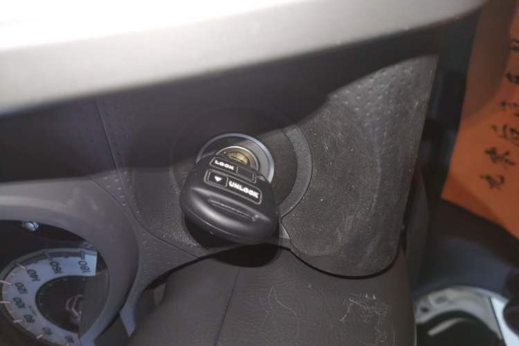 Used Toyota FJ Cruiser 2022 4.0L GX-R Dual Fuel JBL Middle East Vehicle Key