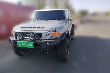 Used Toyota FJ Cruiser 2023 4.0L FINAL Edition – Eight-Cylinder – Middle East
