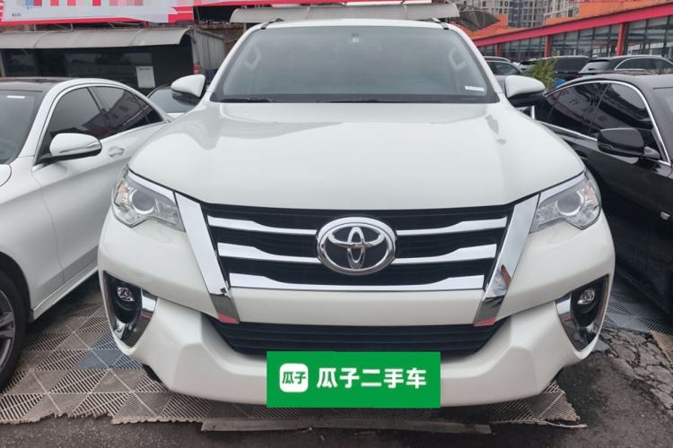 Used Toyota Fortuner 2016 2.7L Middle East Version Front