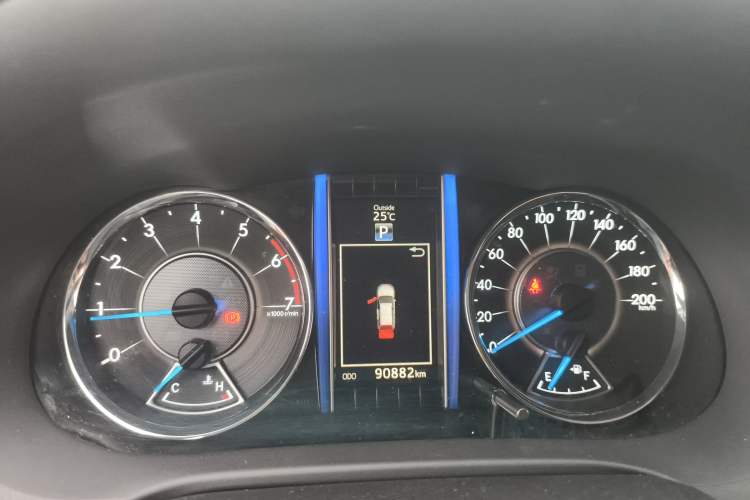 Used Toyota Fortuner 2016 2.7L Middle East Version Instrument Cluster