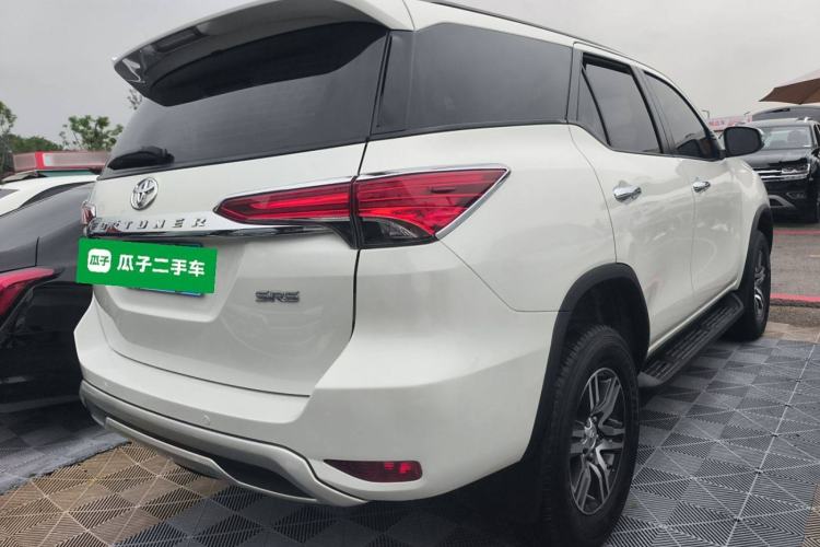 Used Toyota Fortuner 2016 2.7L Middle East Version Rear Right 45 Deg