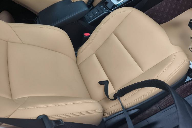 Used Toyota Fortuner 2016 2.7L Middle East Version Right Front Seat