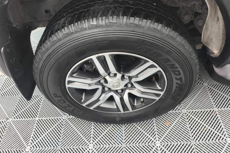 Used Toyota Fortuner 2016 2.7L Middle East Version Right Rear Wheel Hub