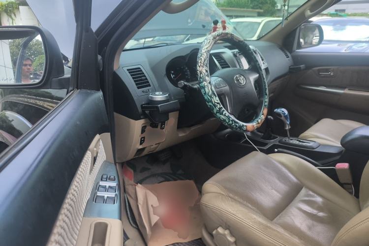 Used Toyota Fortuner  Driver Seat