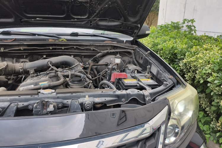 Used Toyota Fortuner  Engine Bay Left