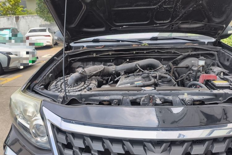 Used Toyota Fortuner  Engine Bay Right