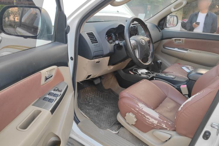 Used Toyota Fortuner  Driver Seat