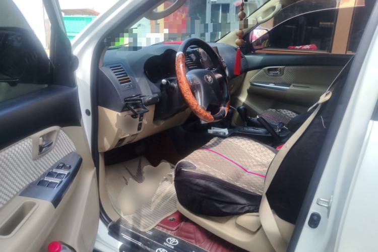 Used Toyota Fortuner  Driver Seat