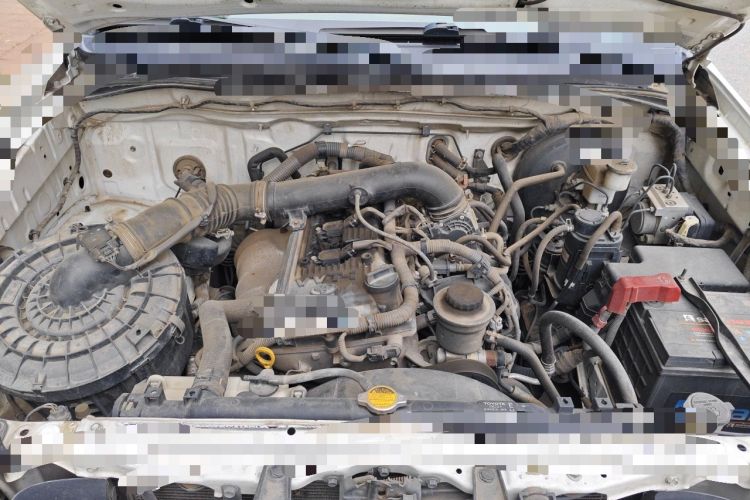 Used Toyota Fortuner  Engine Bay