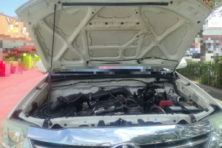 Used Toyota Fortuner  Engine Bay