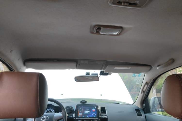 Used Toyota Fortuner  Headliner