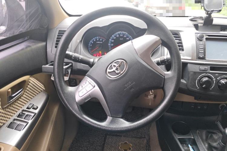 Used Toyota Fortuner  Steering Wheel