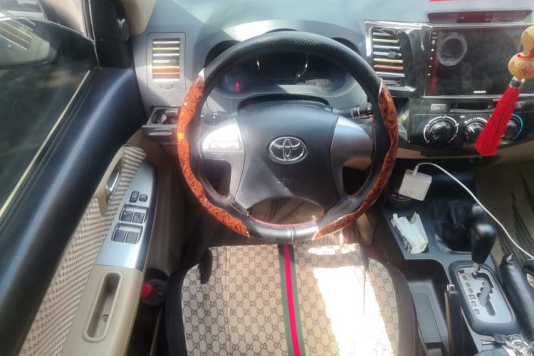 Used Toyota Fortuner  Steering Wheel