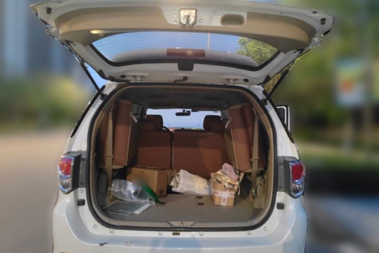 Used Toyota Fortuner  Trunk