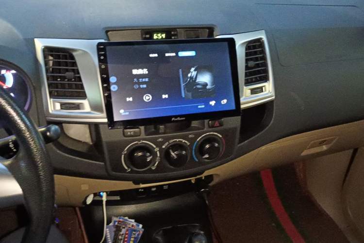 Used Toyota Fortuner 2015 2.7L Standard Edition Audio And AC Panel