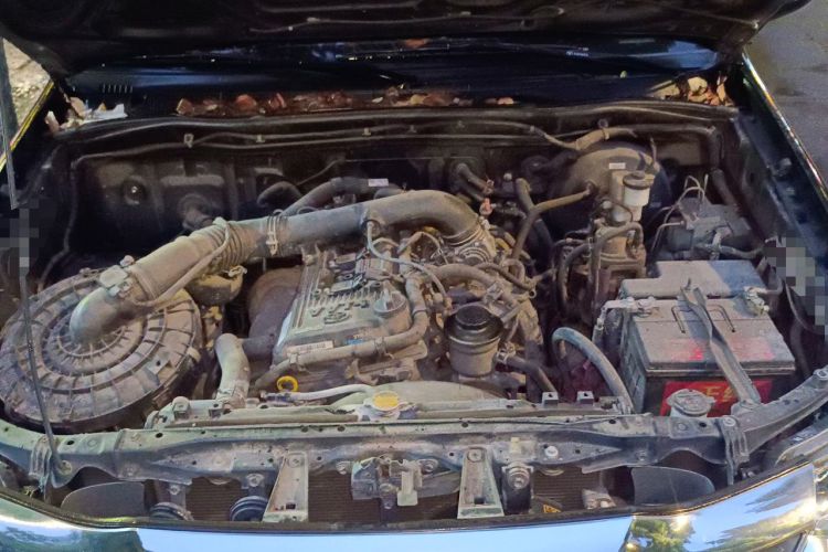 Used Toyota Fortuner 2015 2.7L Standard Edition Engine Bay