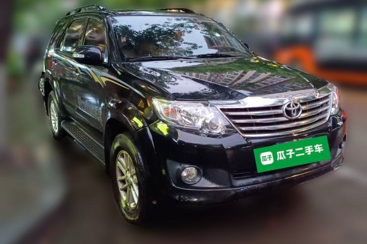 Used Toyota Fortuner 2015 2.7L Standard Edition Front Right 45 Deg