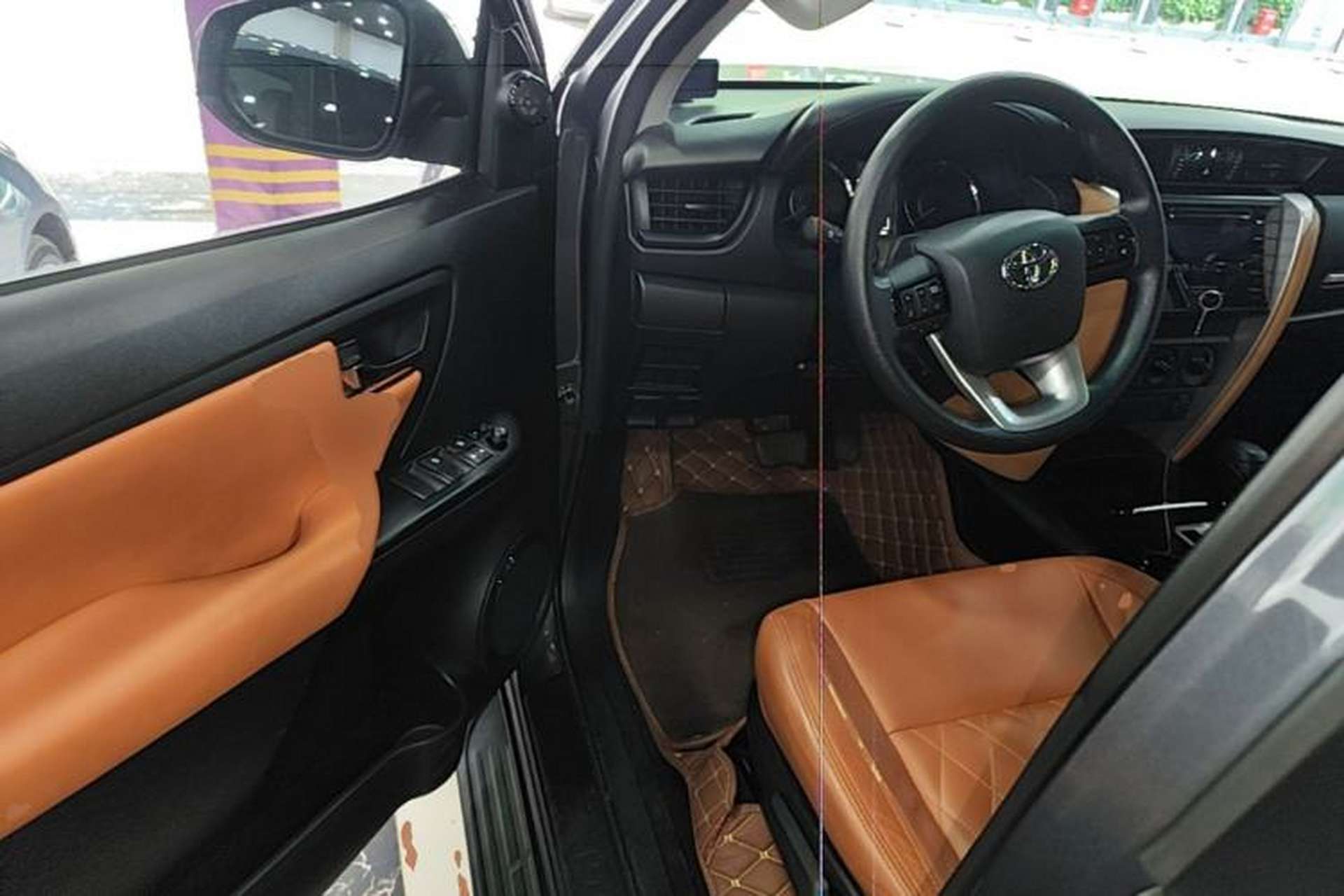 Used Toyota Fortuner  Driver Seat