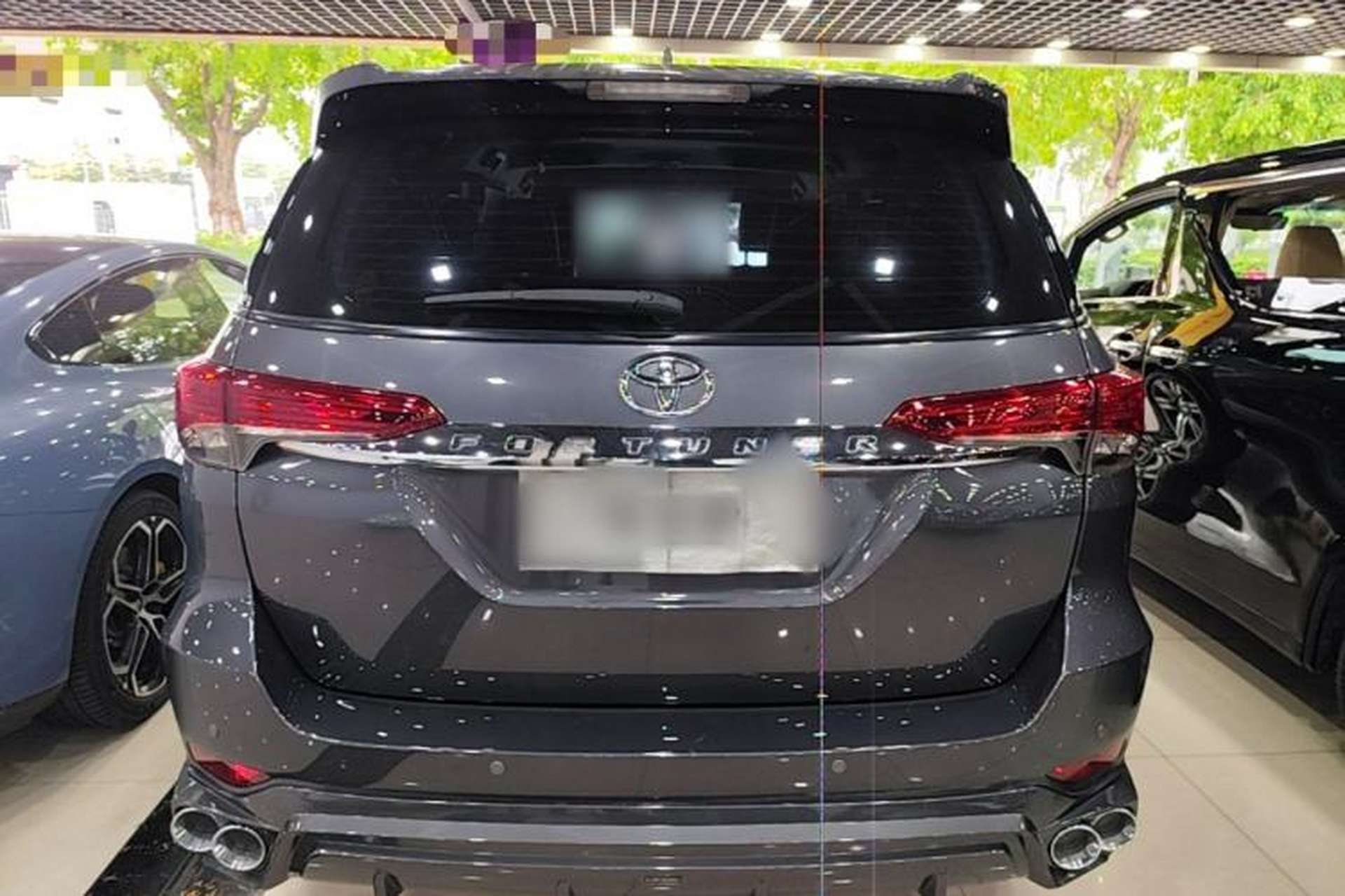 Used Toyota Fortuner  Rear