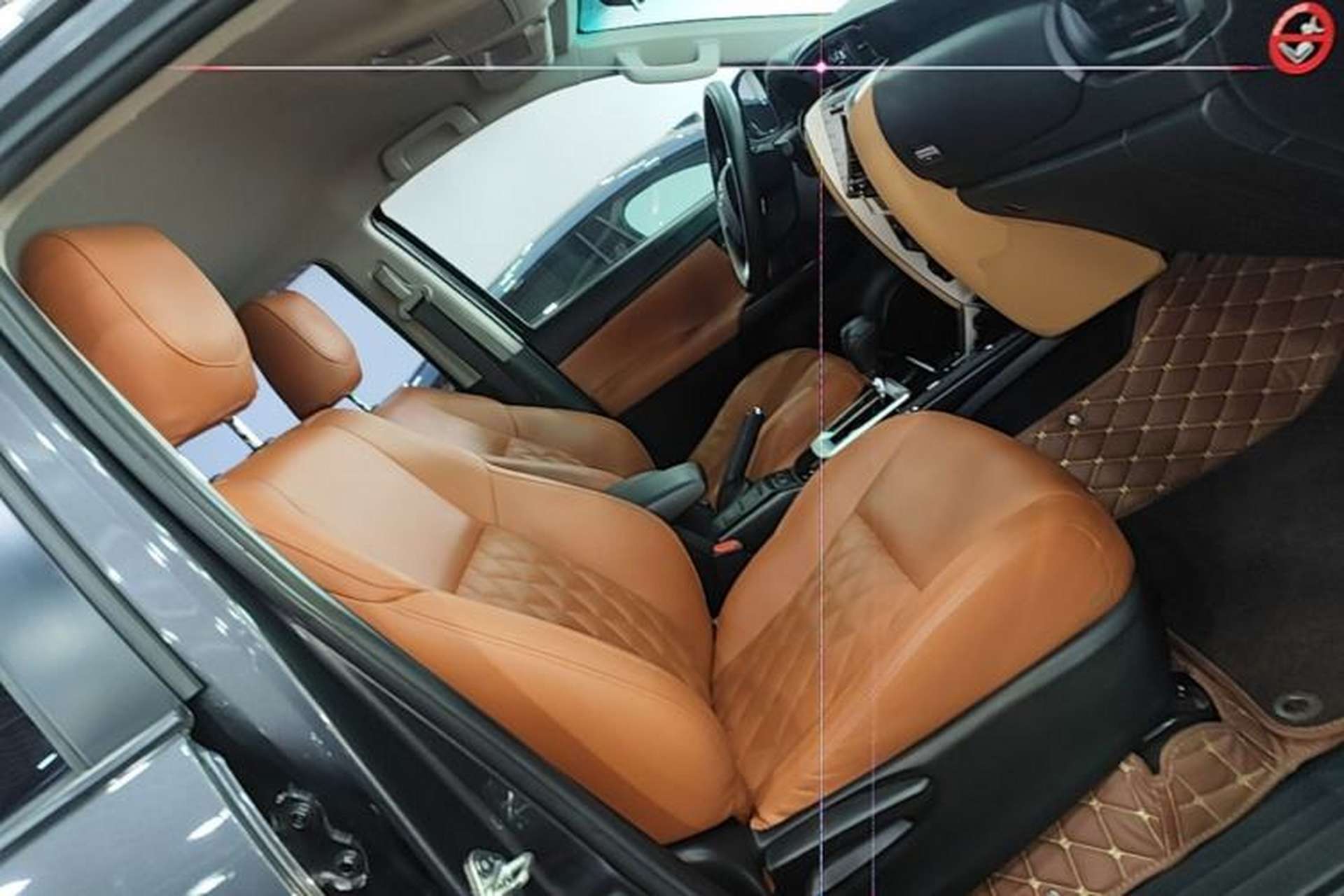 Used Toyota Fortuner  Right Front Seat