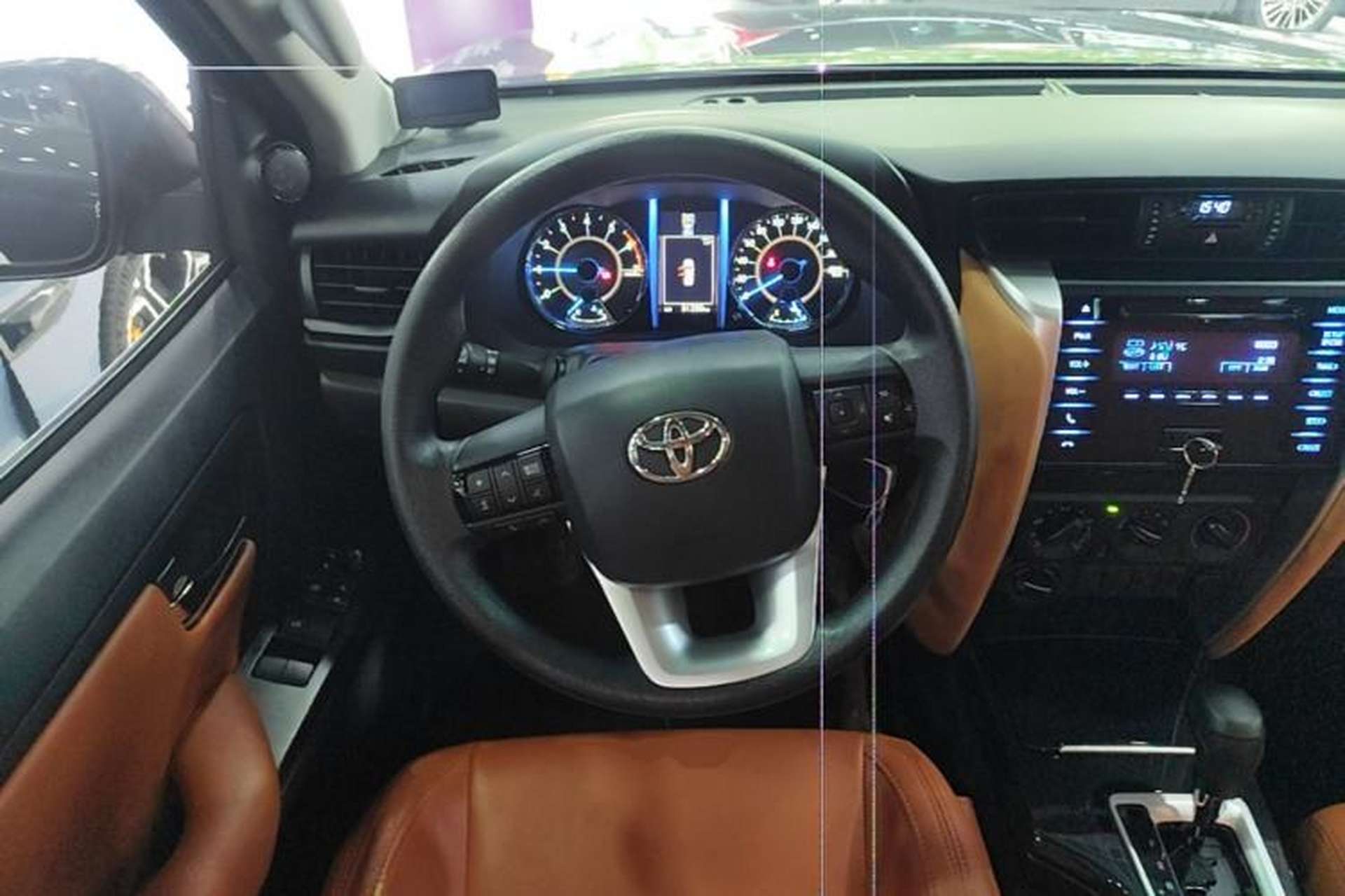 Used Toyota Fortuner  Steering Wheel