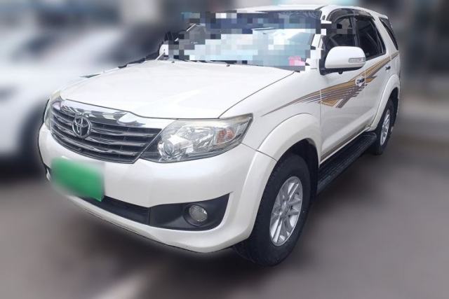 Ojetý Toyota Fortuner 2015 2.7L Standard Edition