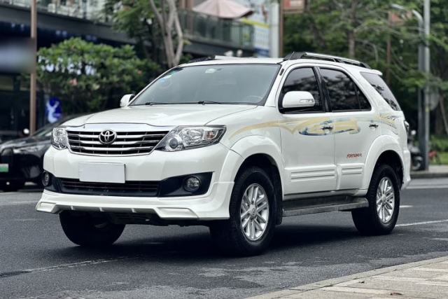 Used Toyota Fortuner 2015 2.7L Standard Edition