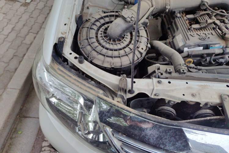 Used Toyota Fortuner 2015 2.7L Standard Edition Engine Bay Right