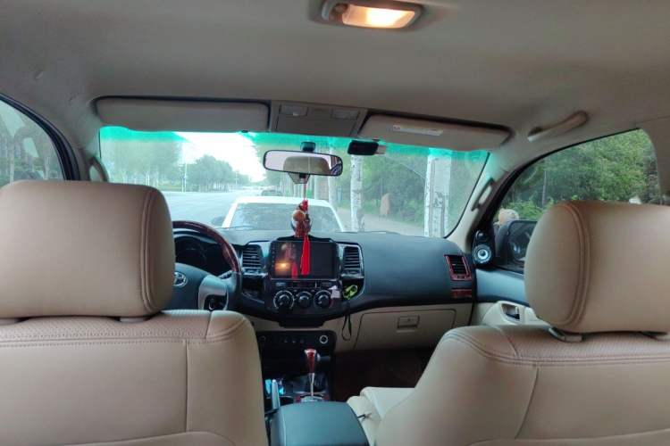 Used Toyota Fortuner 2015 2.7L Standard Edition Headliner
