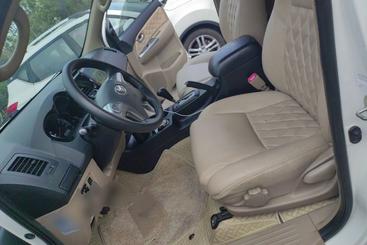 Used Toyota Fortuner 2015 2.7L Standard Edition Left Front Seat