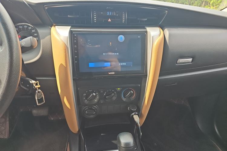 Used Toyota Fortuner 2016 2.7L Middle East Version Audio And AC Panel