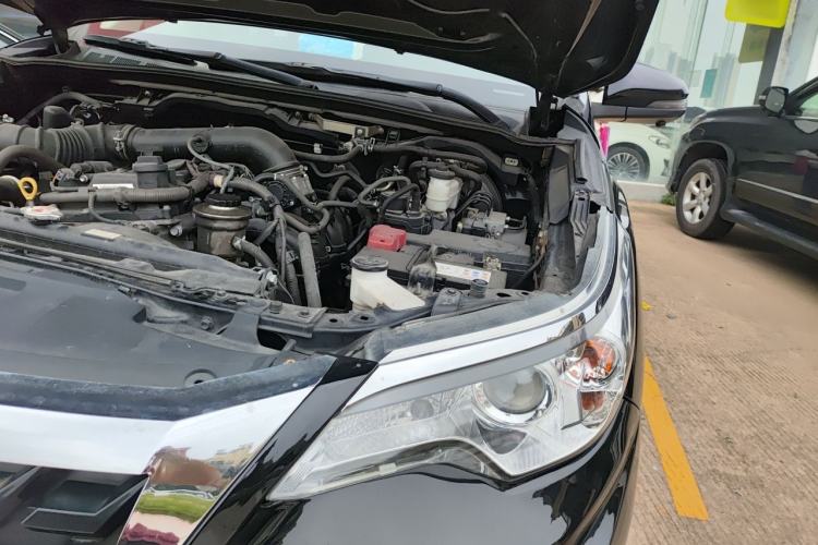 Used Toyota Fortuner 2016 2.7L Middle East Version Engine Bay Left