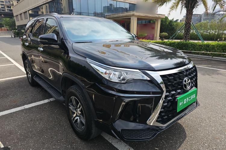 Used Toyota Fortuner 2016 2.7L Middle East Version Exterior 3