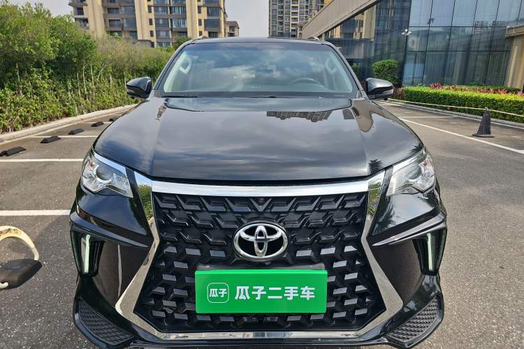 Used Toyota Fortuner 2016 2.7L Middle East Version Front