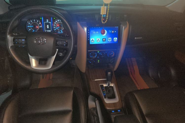 Used Toyota Fortuner 2016 2.7L Middle East Version Interior 2