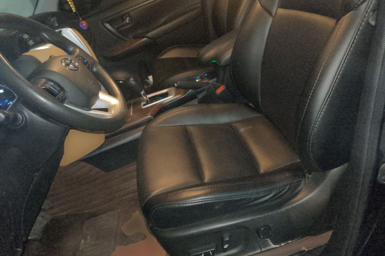 Used Toyota Fortuner 2016 2.7L Middle East Version Left Front Seat