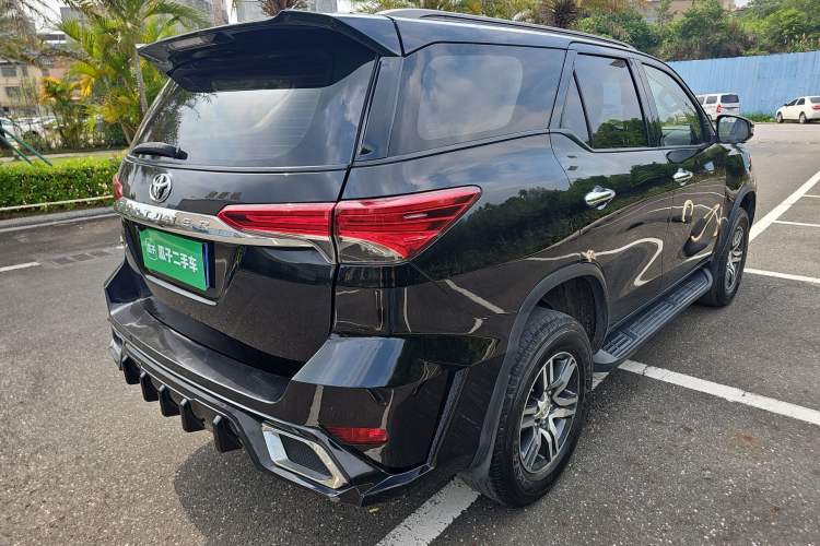 Used Toyota Fortuner 2016 2.7L Middle East Version Rear Right 45 Deg
